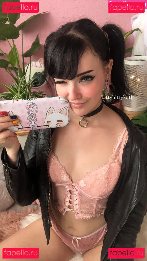 FeyaFern Onlyfans Photo Gallery 