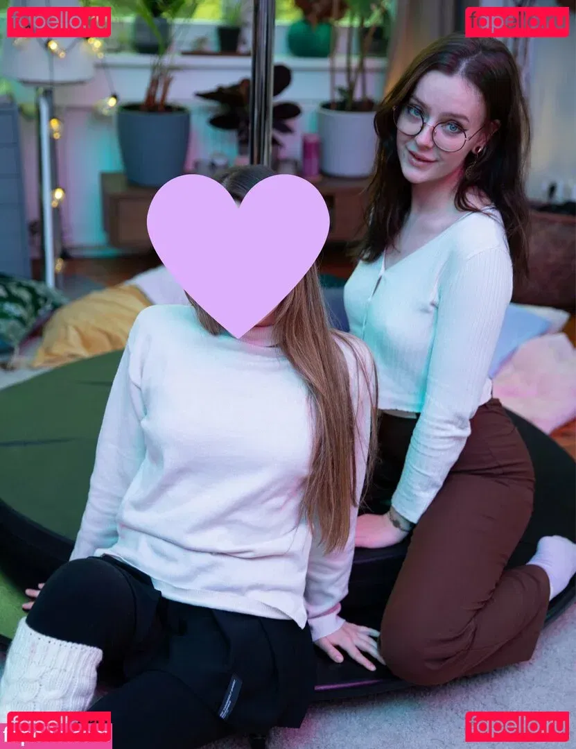 FeyaFern Onlyfans Photo Gallery 