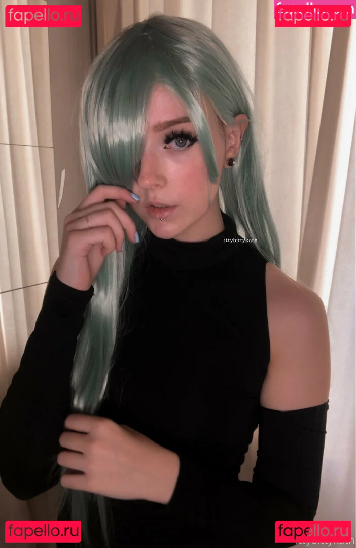 FeyaFern Onlyfans Photo Gallery 