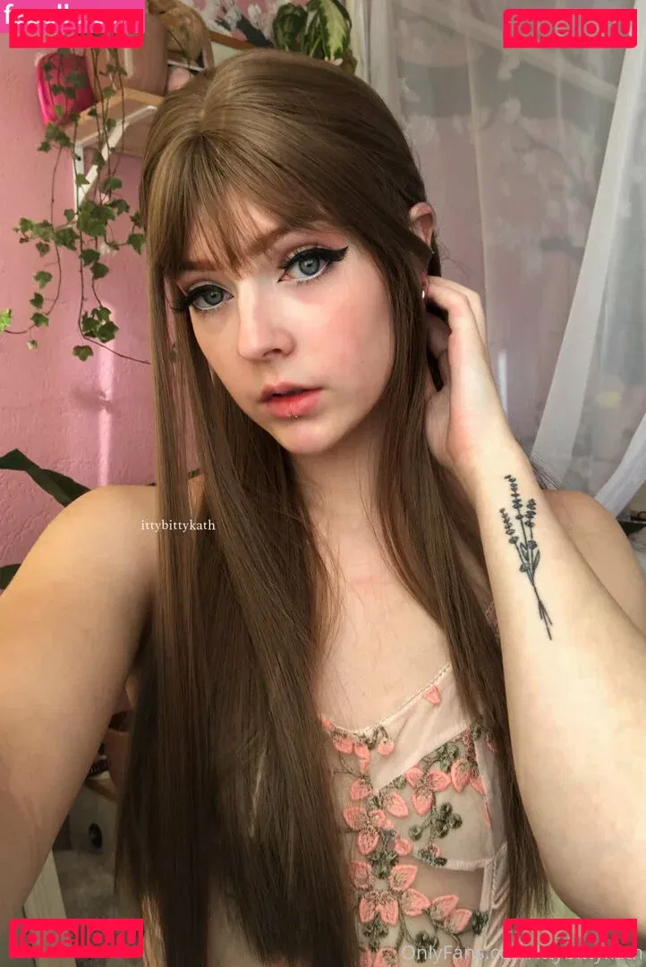 FeyaFern Onlyfans Photo Gallery 