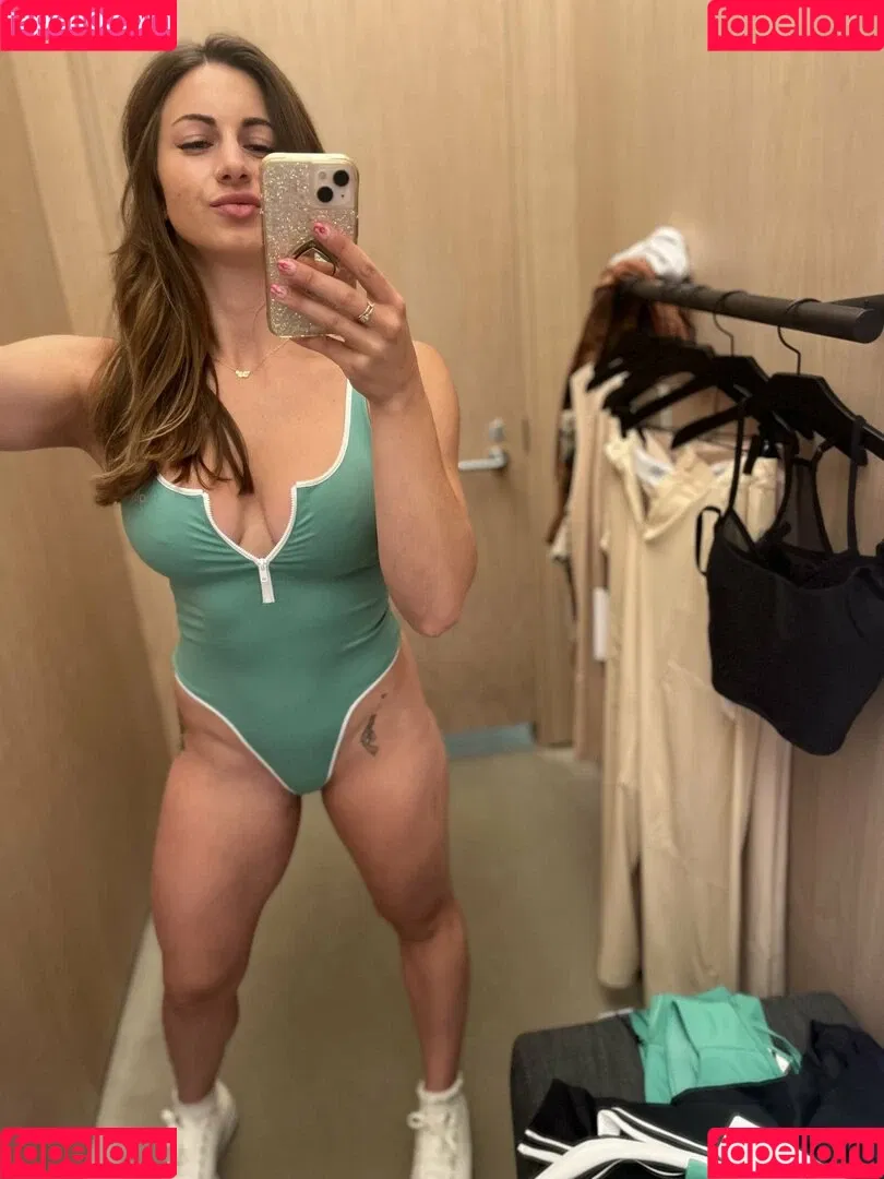 LucyCloud Onlyfans Photo Gallery 