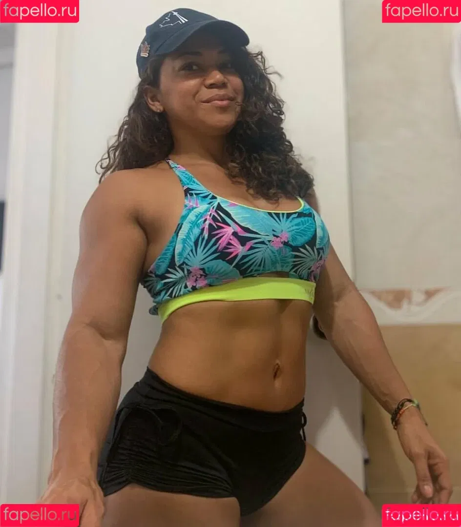 Amymuscle Onlyfans Photo Gallery 