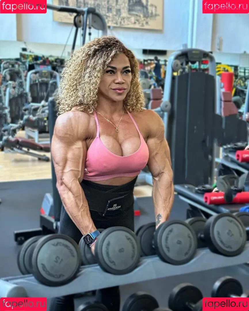 Amymuscle Onlyfans Photo Gallery 