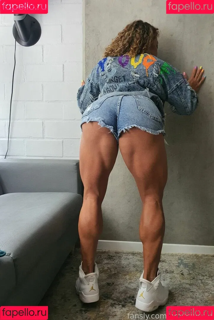 Amymuscle Onlyfans Photo Gallery 