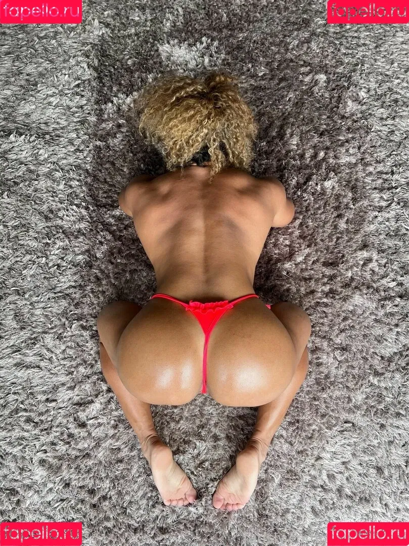 Amymuscle Onlyfans Photo Gallery 