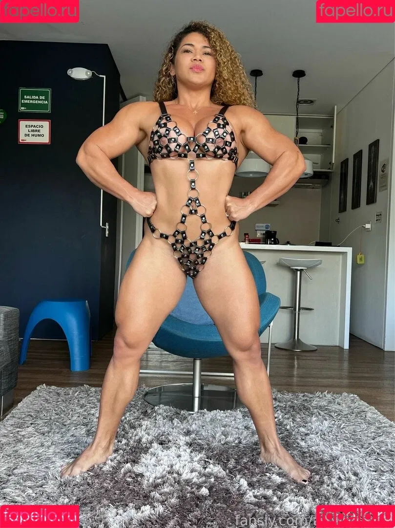 Amymuscle Onlyfans Photo Gallery 