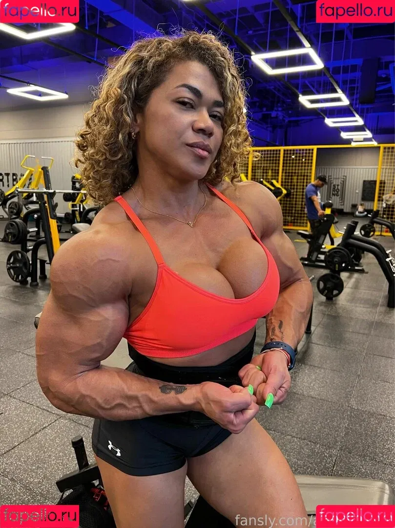 Amymuscle Onlyfans Photo Gallery 