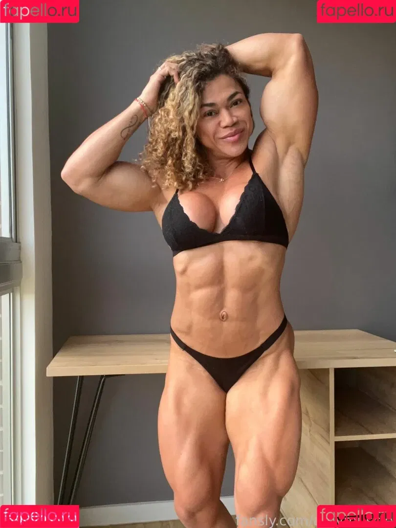 Amymuscle Onlyfans Photo Gallery 