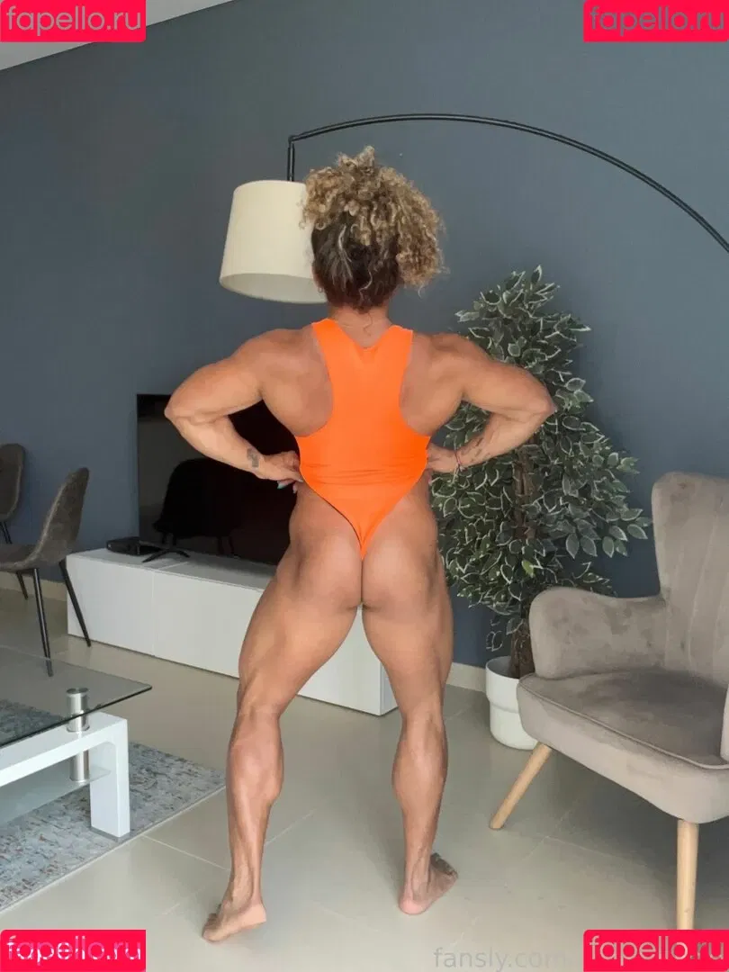 Amymuscle Onlyfans Photo Gallery 