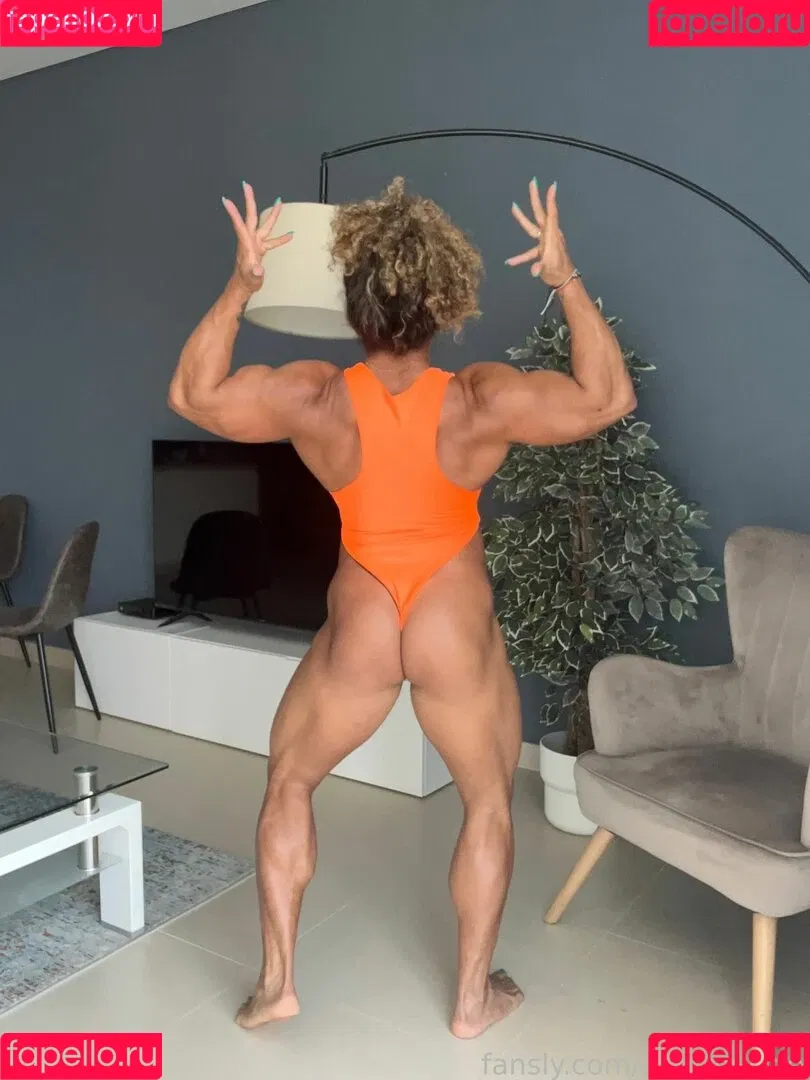 Amymuscle Onlyfans Photo Gallery 