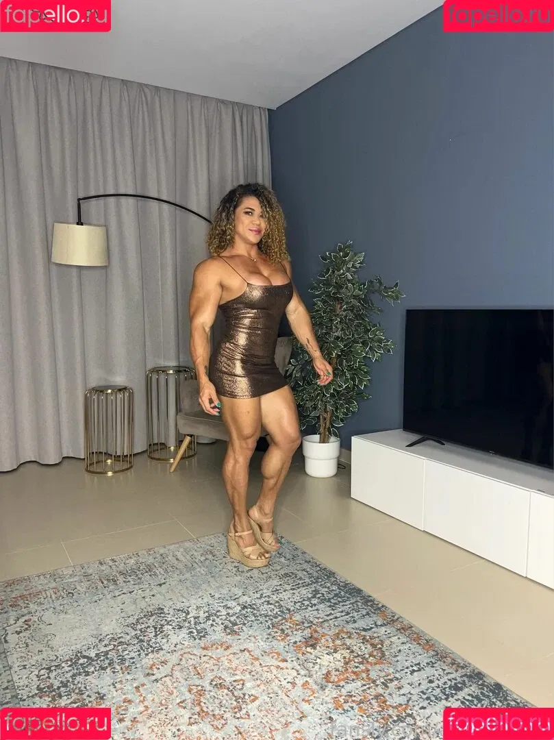 Amymuscle Onlyfans Photo Gallery 