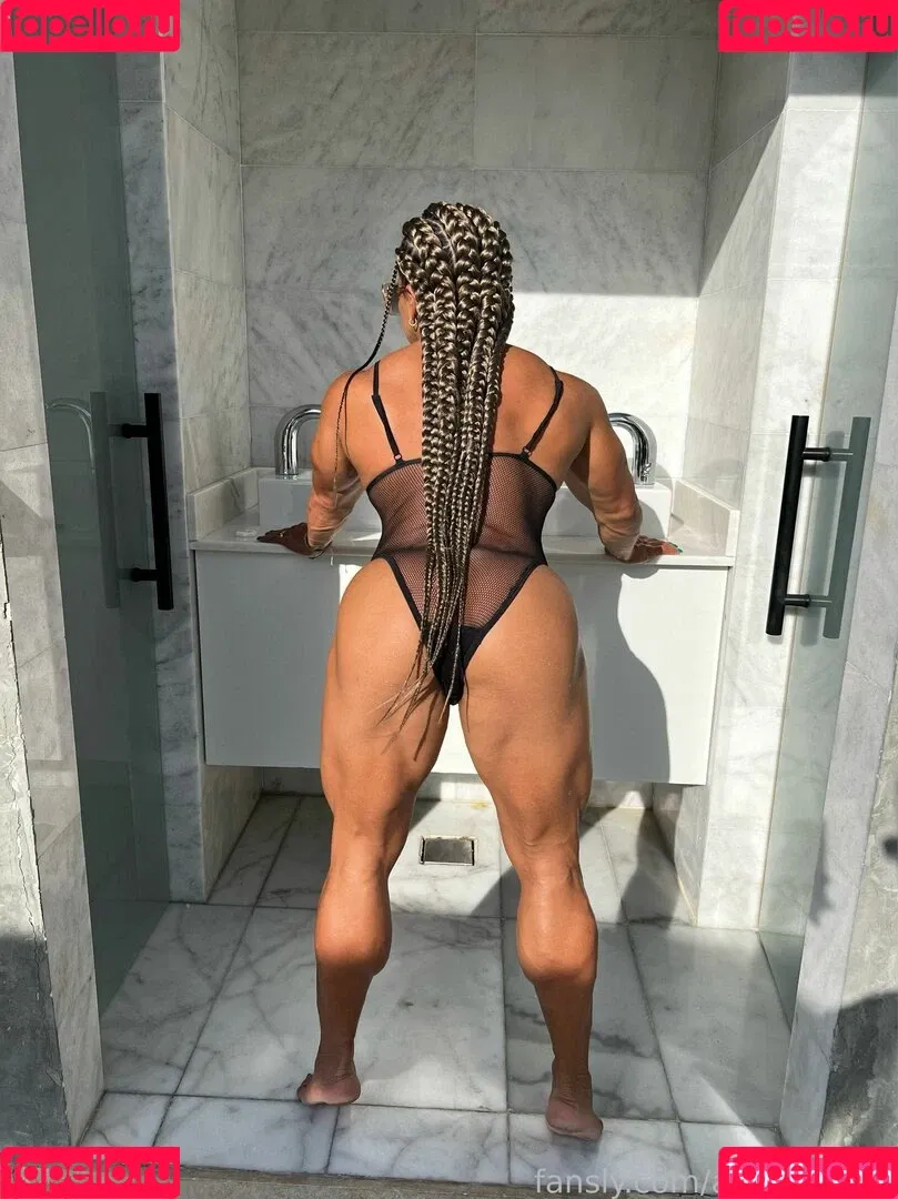 Amymuscle Onlyfans Photo Gallery 