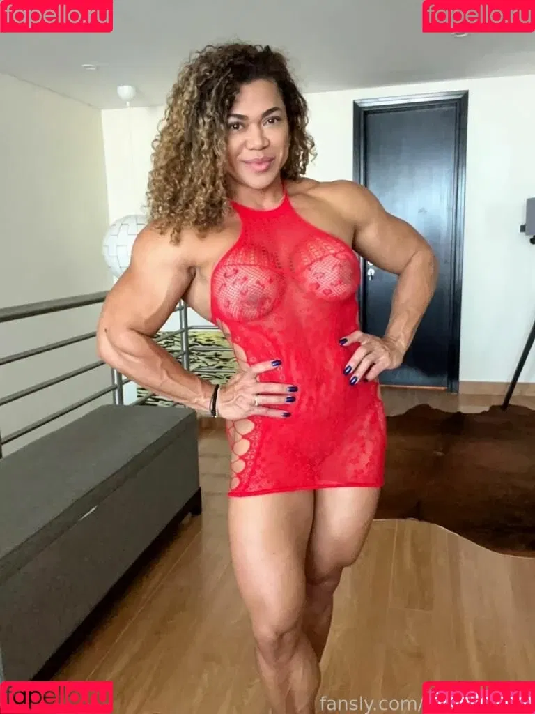 Amymuscle Onlyfans Photo Gallery 