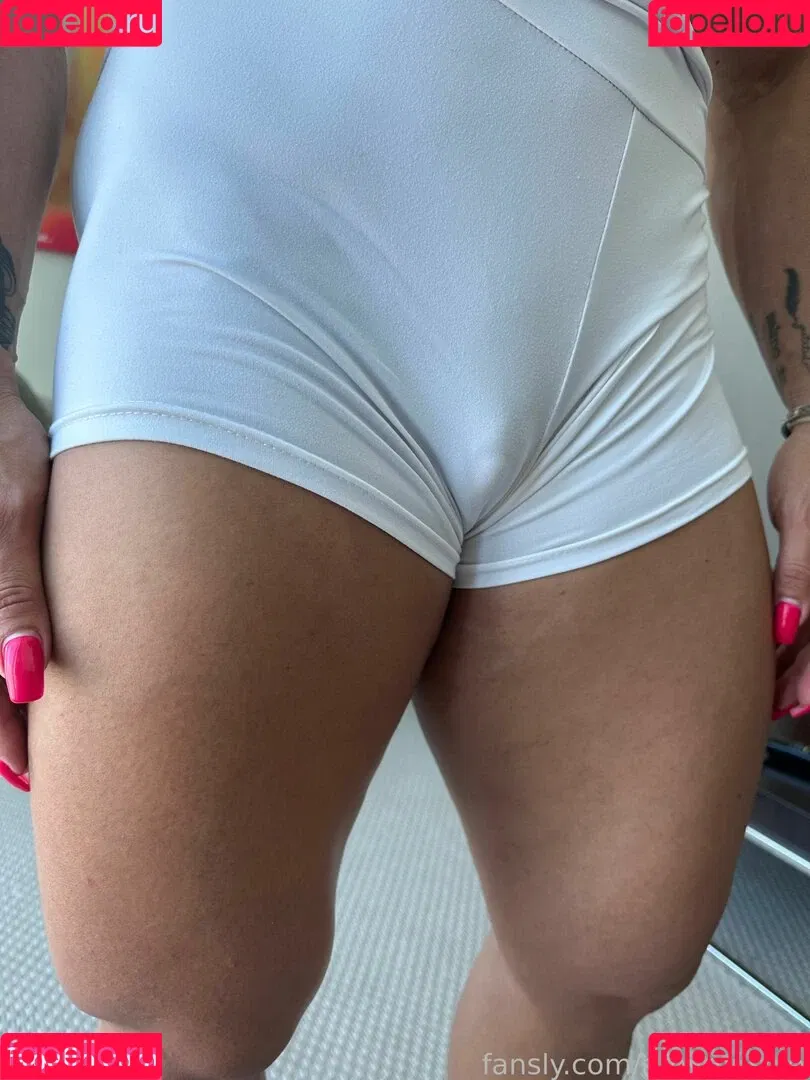 Amymuscle Onlyfans Photo Gallery 