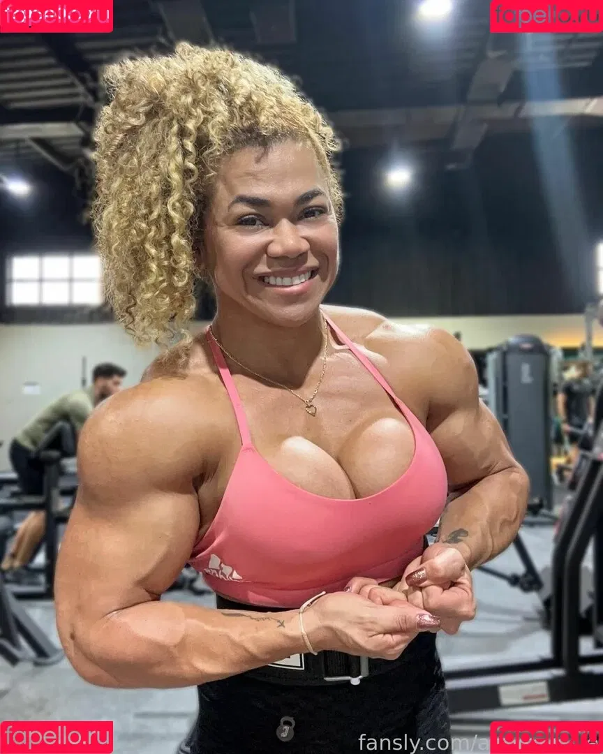 Amymuscle Onlyfans Photo Gallery 