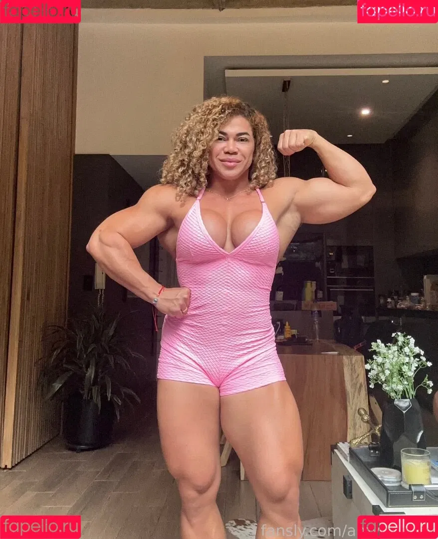 Amymuscle Onlyfans Photo Gallery 