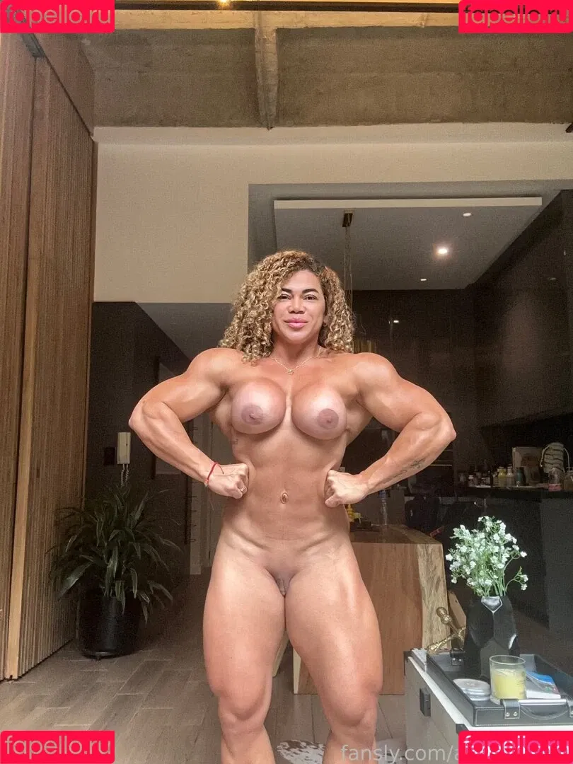 Amymuscle Onlyfans Photo Gallery 
