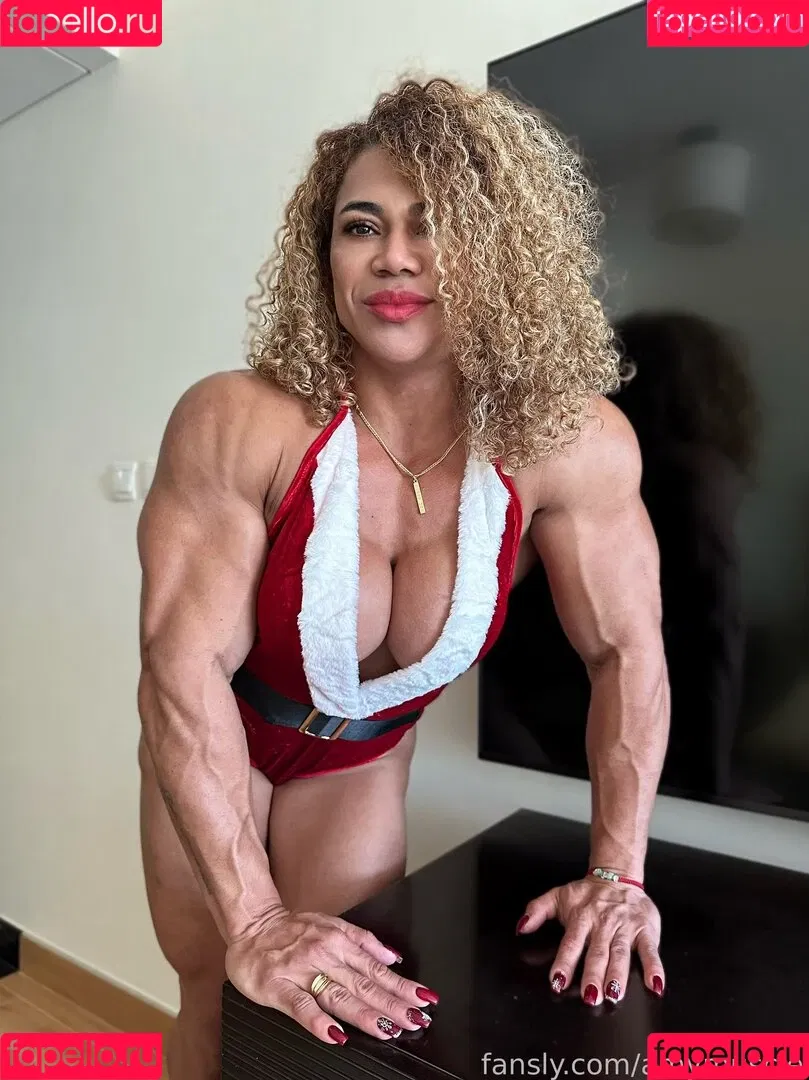 Amymuscle Onlyfans Photo Gallery 
