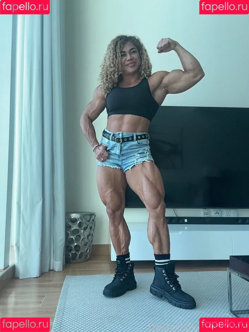 Amymuscle Onlyfans Photo Gallery 