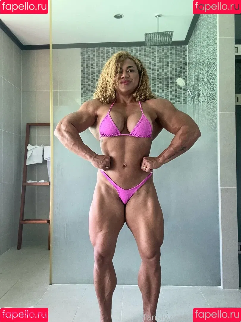 Amymuscle Onlyfans Photo Gallery 