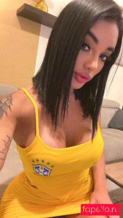 Caroline Carol Nude Onlyfans Photo 37