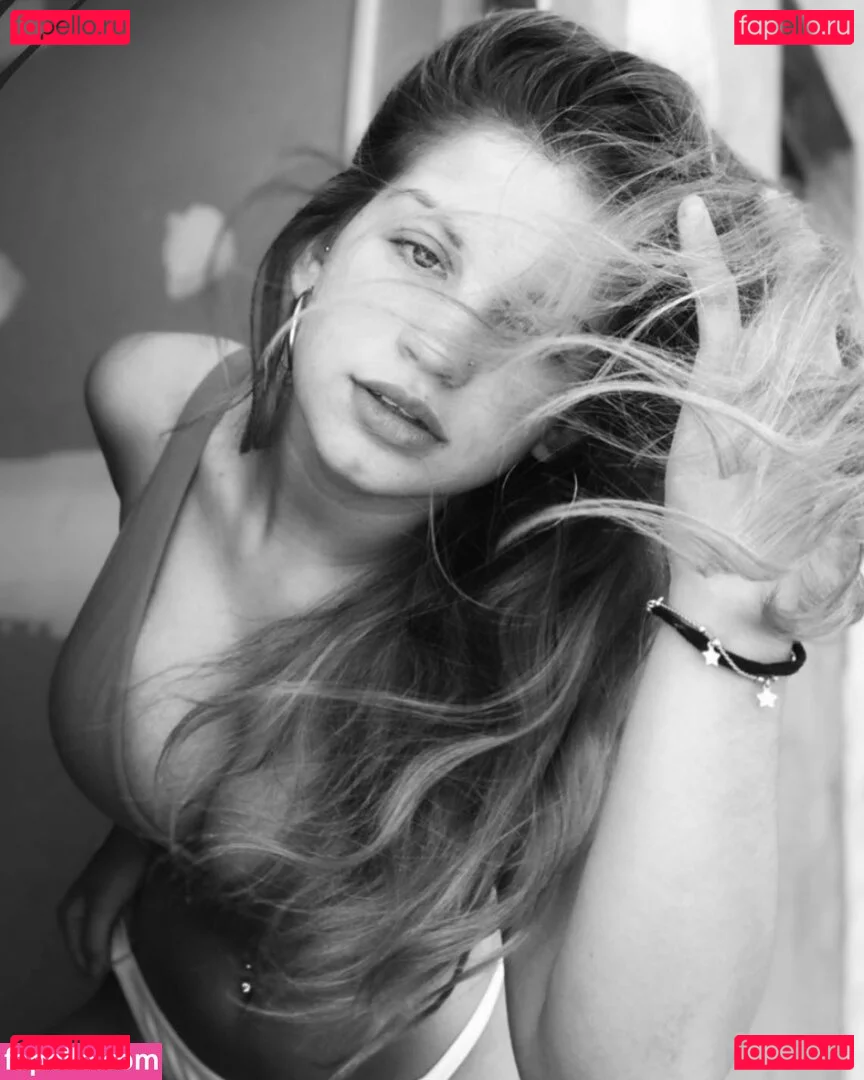 Abigail Maison Onlyfans Photo Gallery 