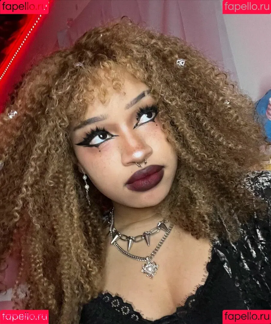 Eden's Garden ASMR Onlyfans Photo Gallery 