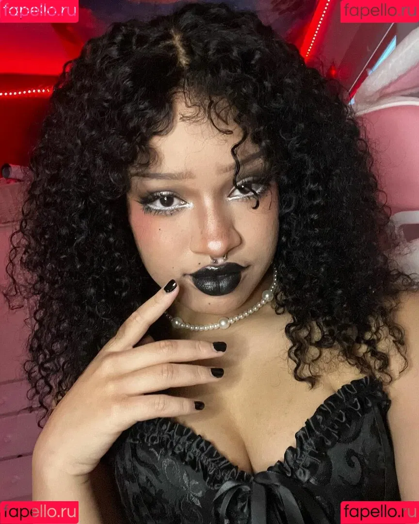 Eden's Garden ASMR Onlyfans Photo Gallery 