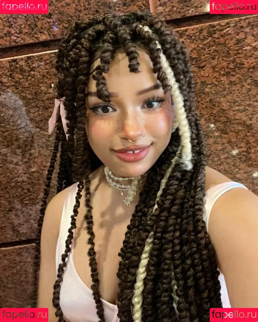 Eden's Garden ASMR Onlyfans Photo Gallery 