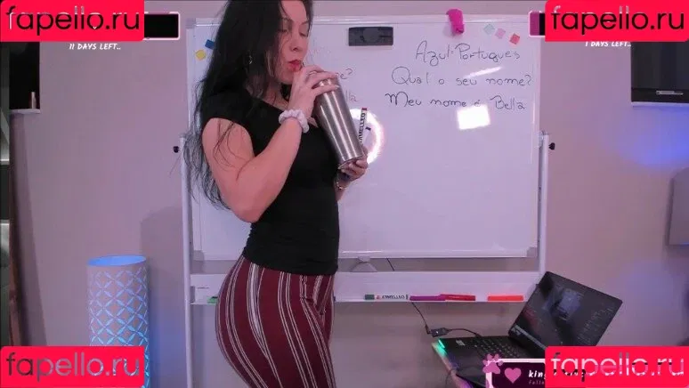 Bella Brookz Onlyfans Photo Gallery 