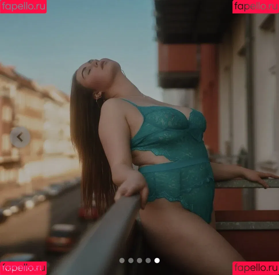 Celina Grimm Onlyfans Photo Gallery 