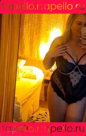 Celina Grimm Onlyfans Photo Gallery 