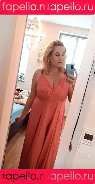 Celina Grimm Onlyfans Photo Gallery 