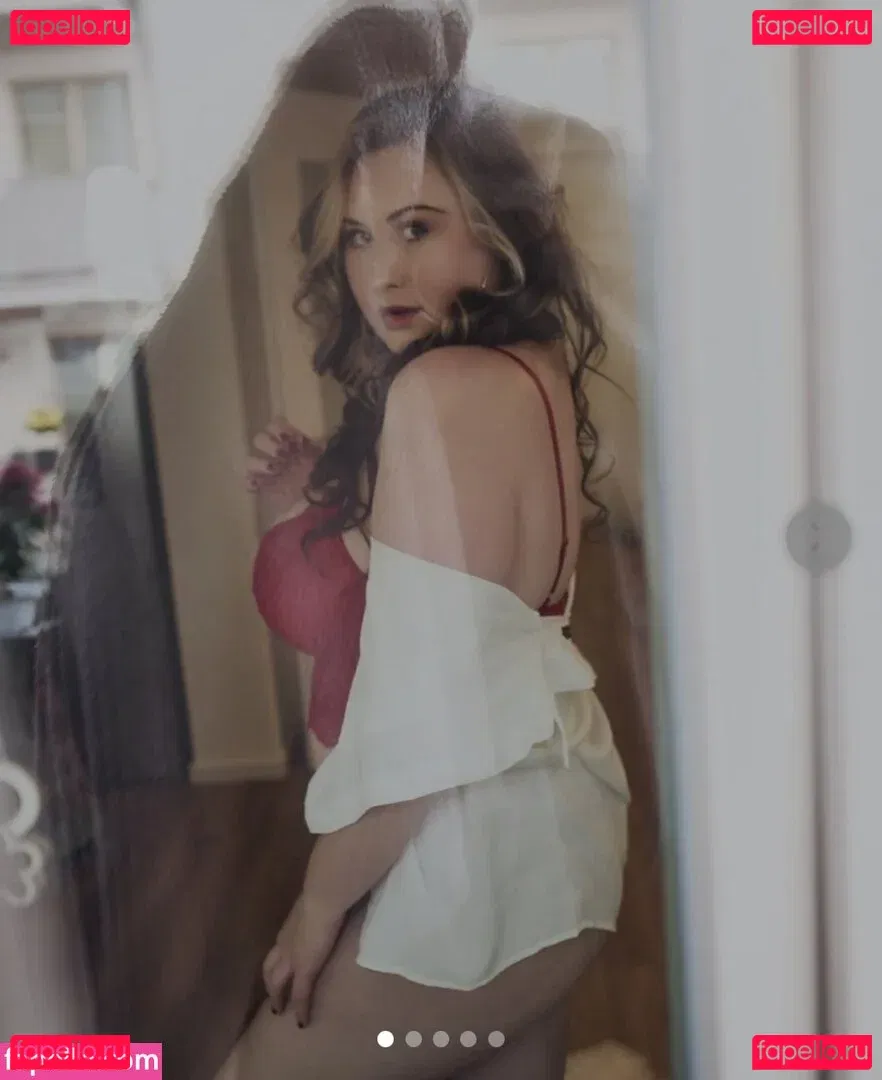 Celina Grimm Onlyfans Photo Gallery 