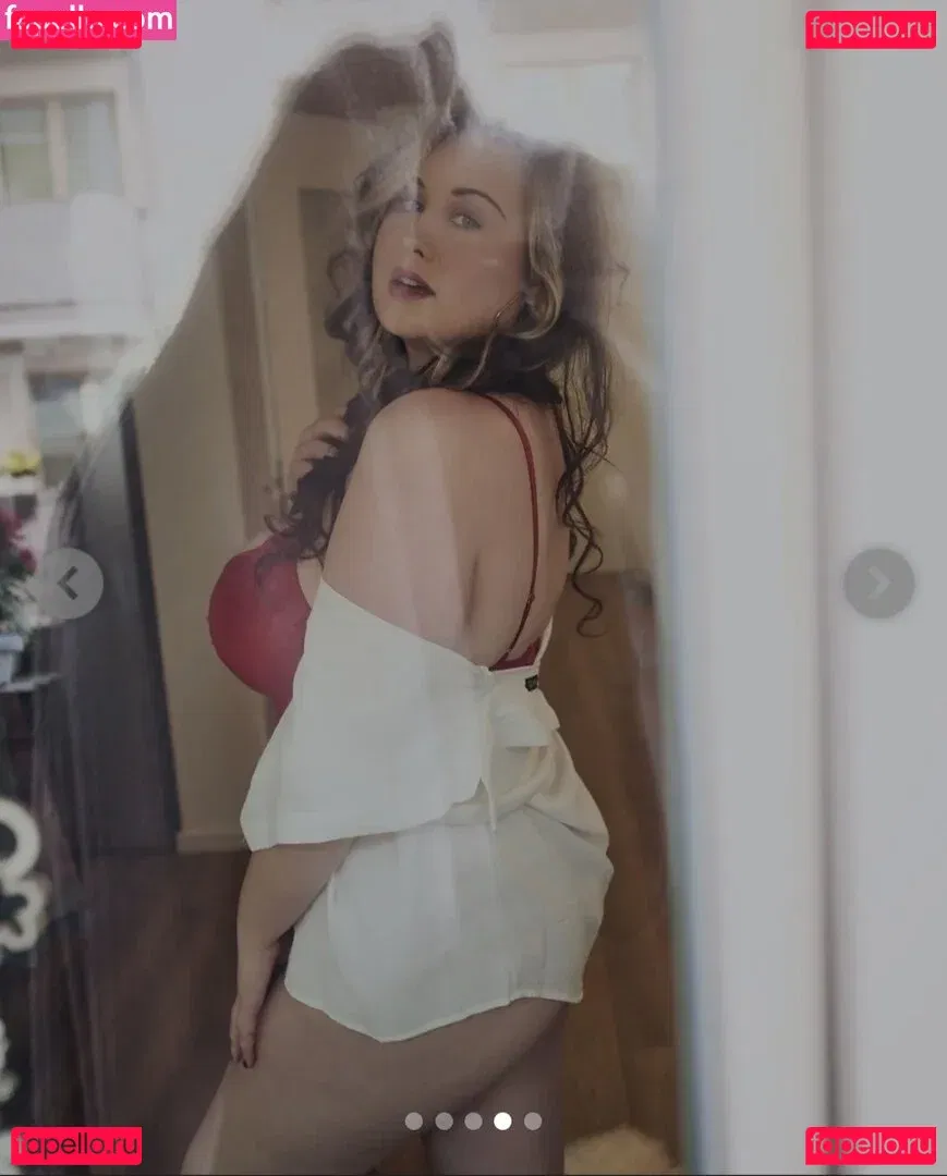 Celina Grimm Onlyfans Photo Gallery 