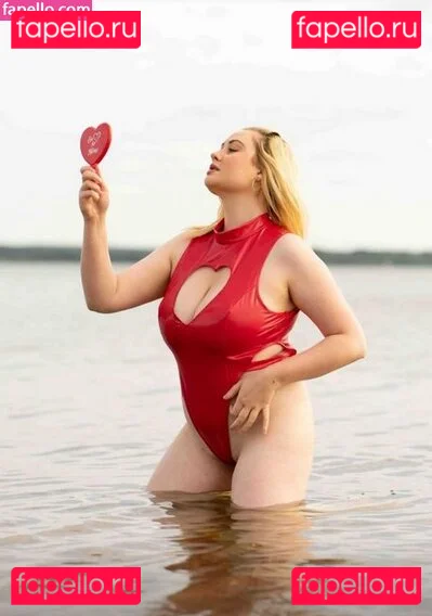 Celina Grimm Onlyfans Photo Gallery 