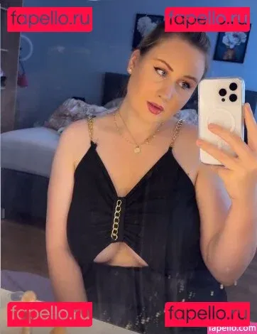 Celina Grimm Onlyfans Photo Gallery 