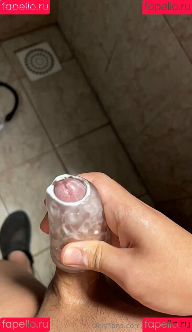 lukecinnabun Onlyfans Photo Gallery 