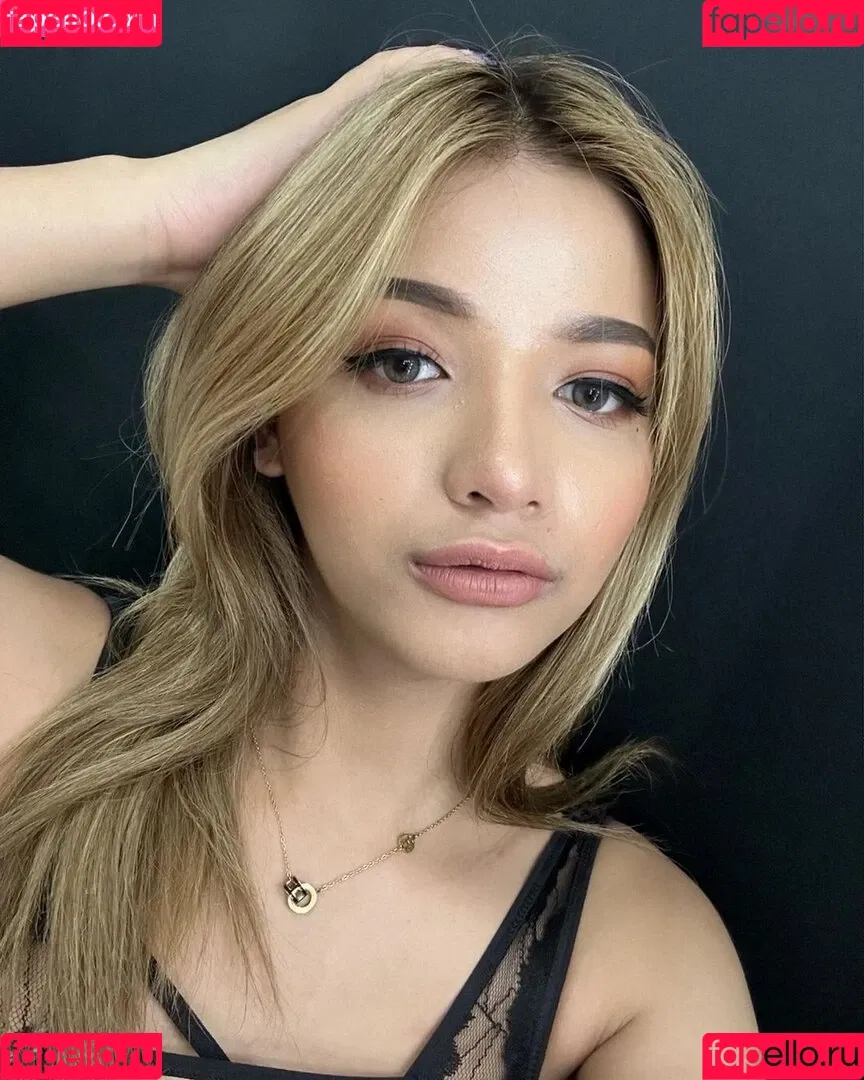 Zugus Onlyfans Photo Gallery 