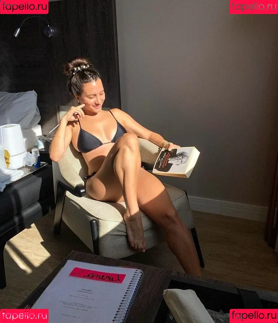 Lorena Comparato Onlyfans Photo Gallery 