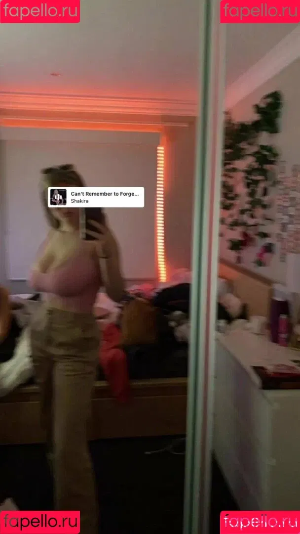 Chantelle A Onlyfans Photo Gallery 
