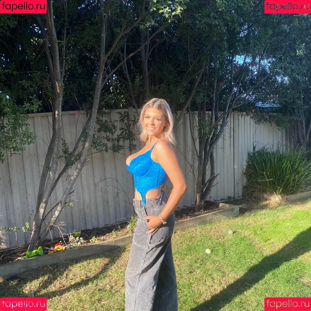 Chantelle A Onlyfans Photo Gallery 