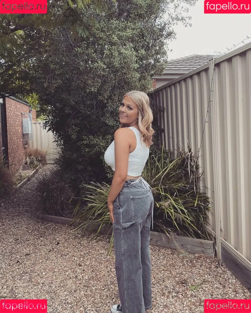 Chantelle A Onlyfans Photo Gallery 