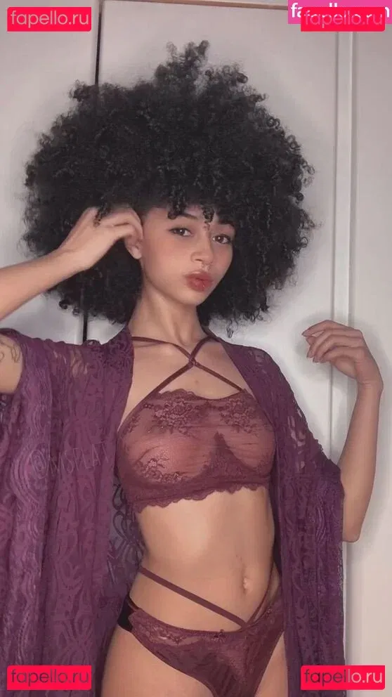 Miss Flat Onlyfans Photo Gallery 