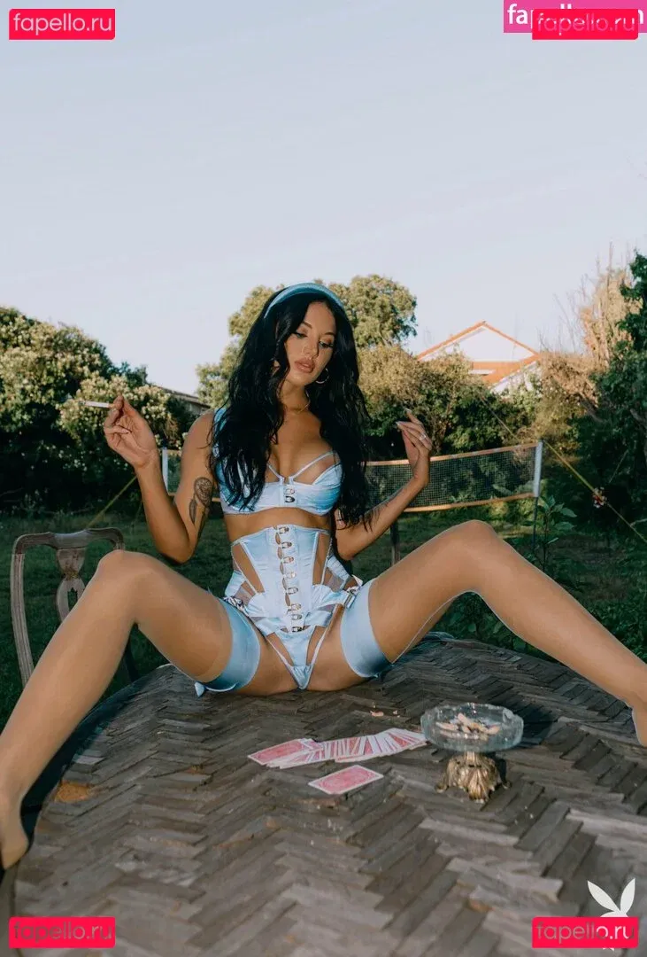 Riley Riviera Onlyfans Photo Gallery 