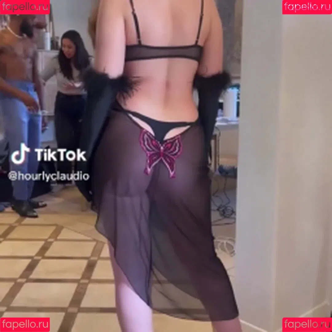 Sabrina Claudio Onlyfans Photo Gallery 