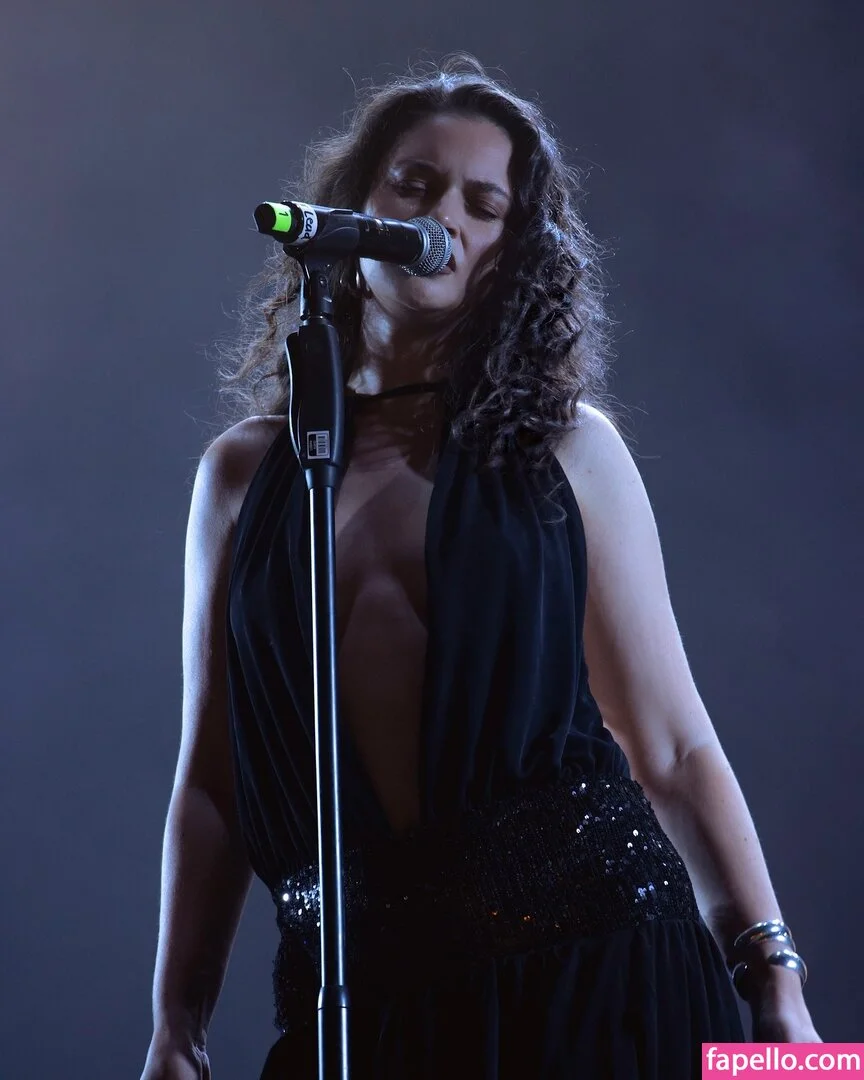 Sabrina Claudio Onlyfans Photo Gallery 