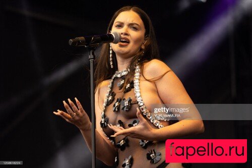 Sabrina Claudio Nude Onlyfans Photo 48