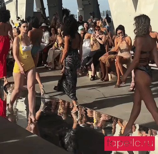 Sabrina Claudio Nude Onlyfans Photo 16
