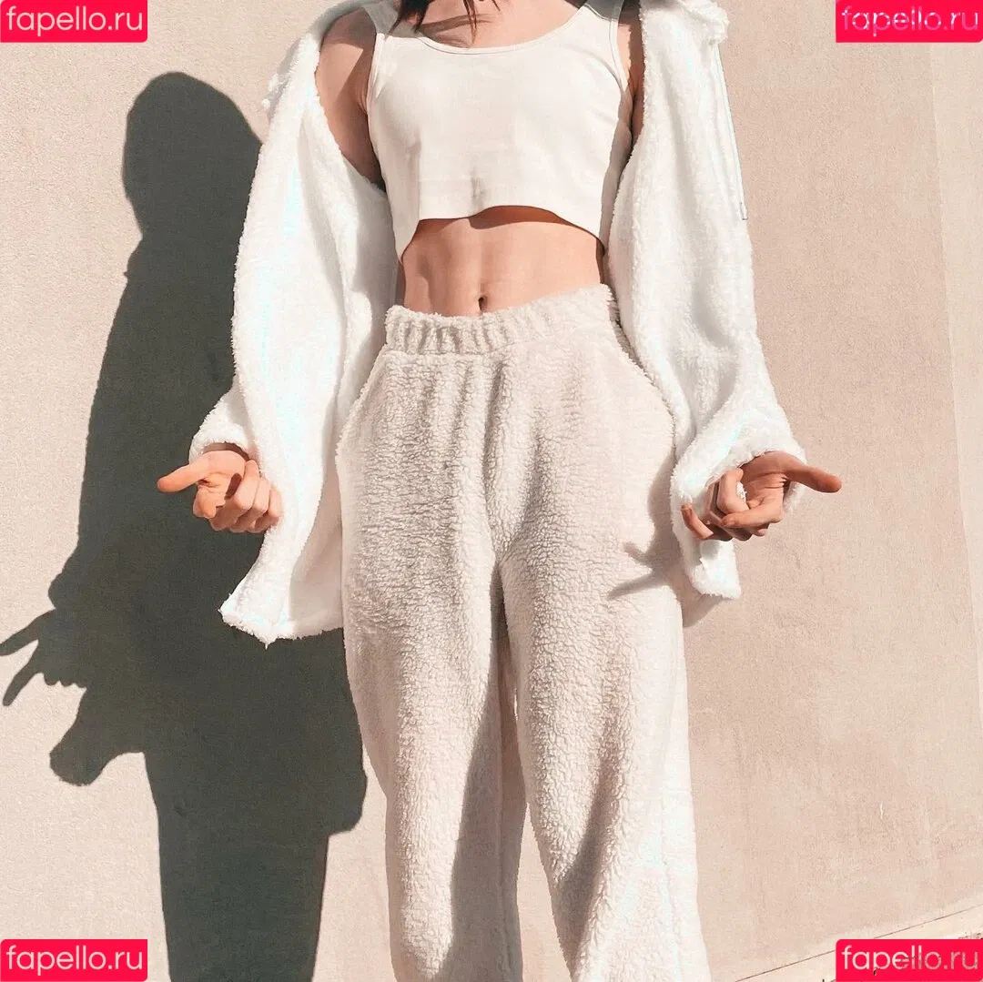 Aria Faye Onlyfans Photo Gallery 